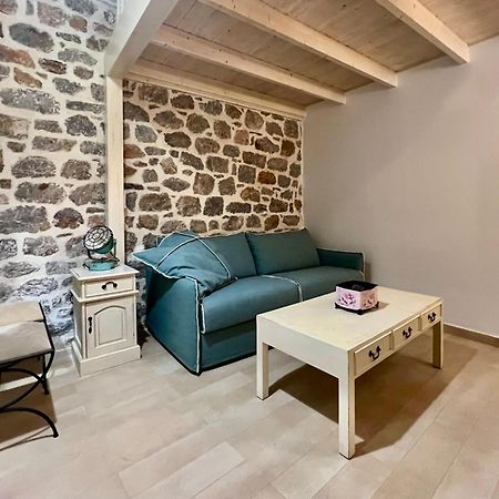 Portadelmare Deluxe Suites Идра Экстерьер фото