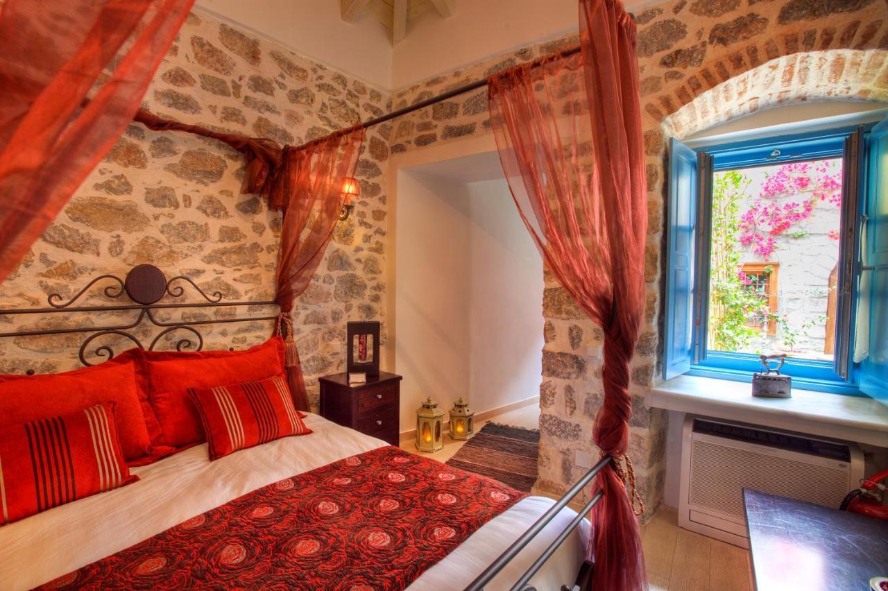 Portadelmare Deluxe Suites Идра Экстерьер фото