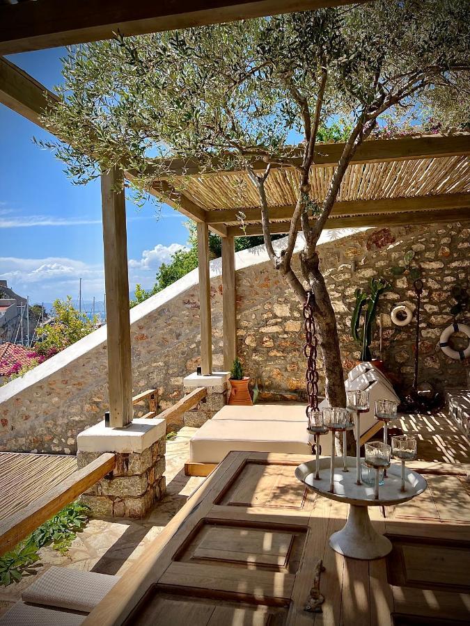 Portadelmare Deluxe Suites Идра Экстерьер фото