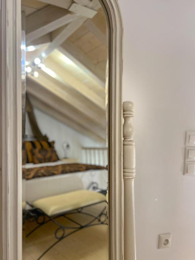 Portadelmare Deluxe Suites Идра Экстерьер фото