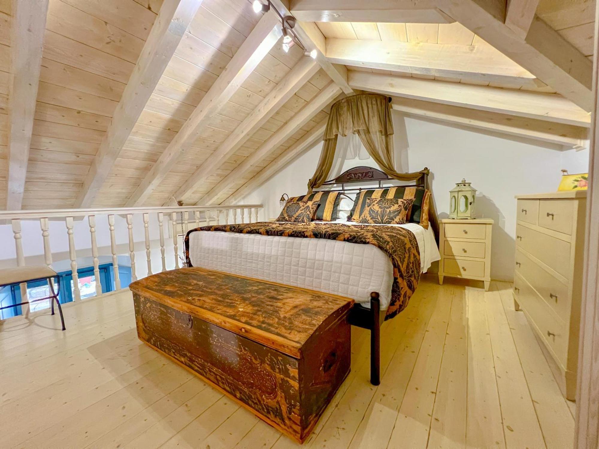 Portadelmare Deluxe Suites Идра Экстерьер фото