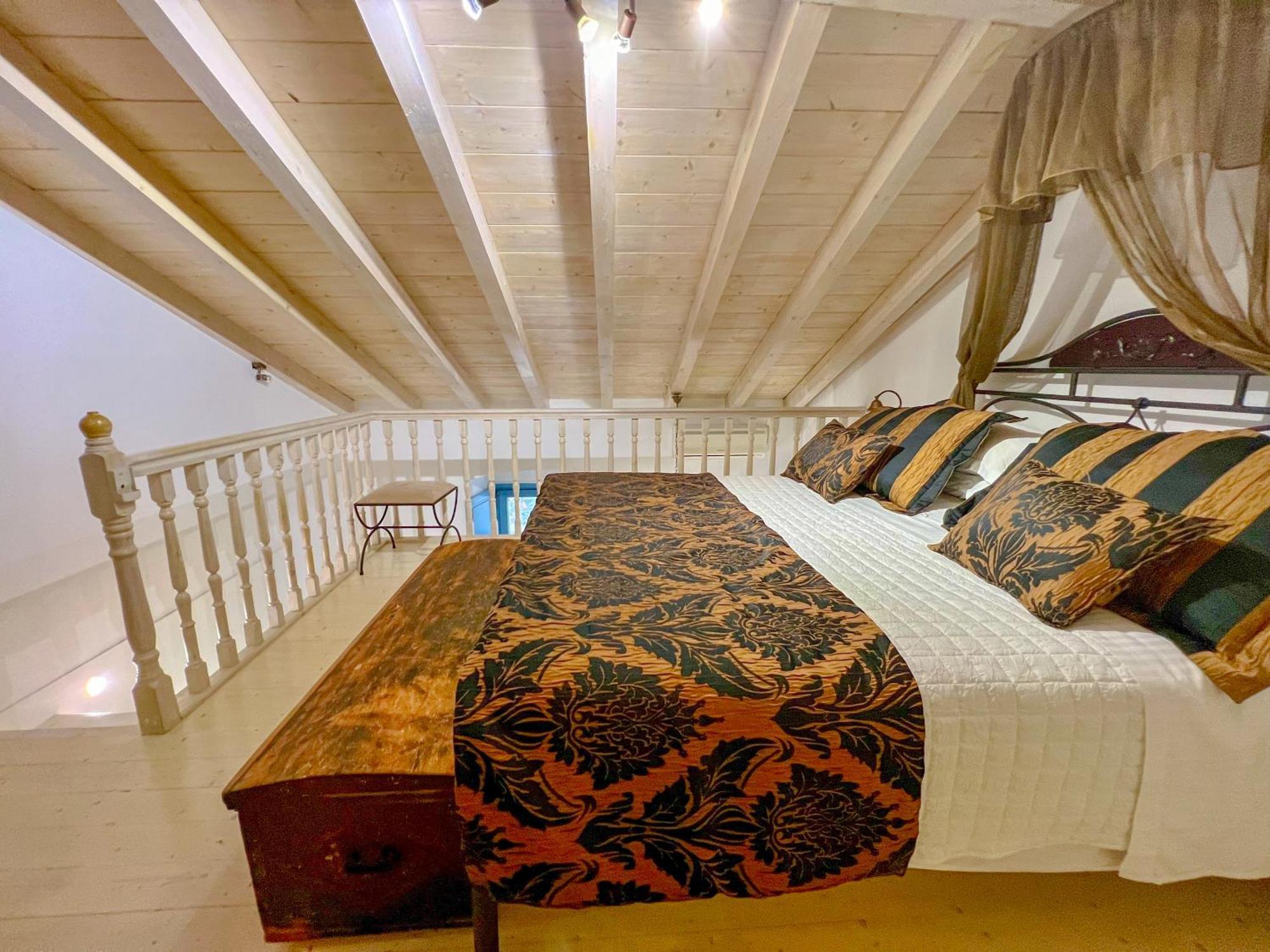 Portadelmare Deluxe Suites Идра Экстерьер фото