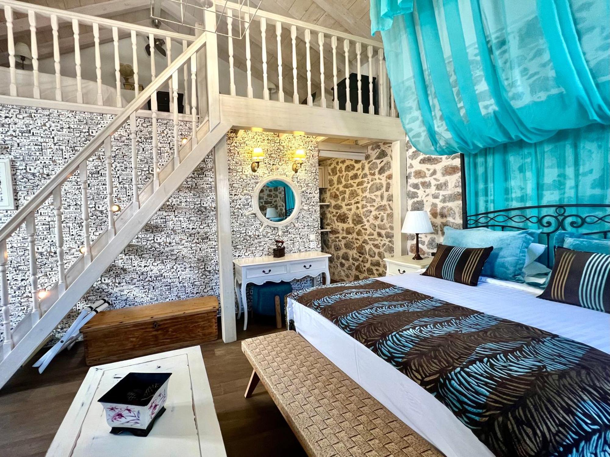 Portadelmare Deluxe Suites Идра Экстерьер фото